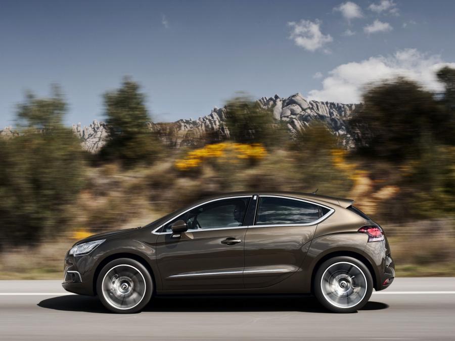  Citroen DS4 2010 года  (фото 133 из 143)